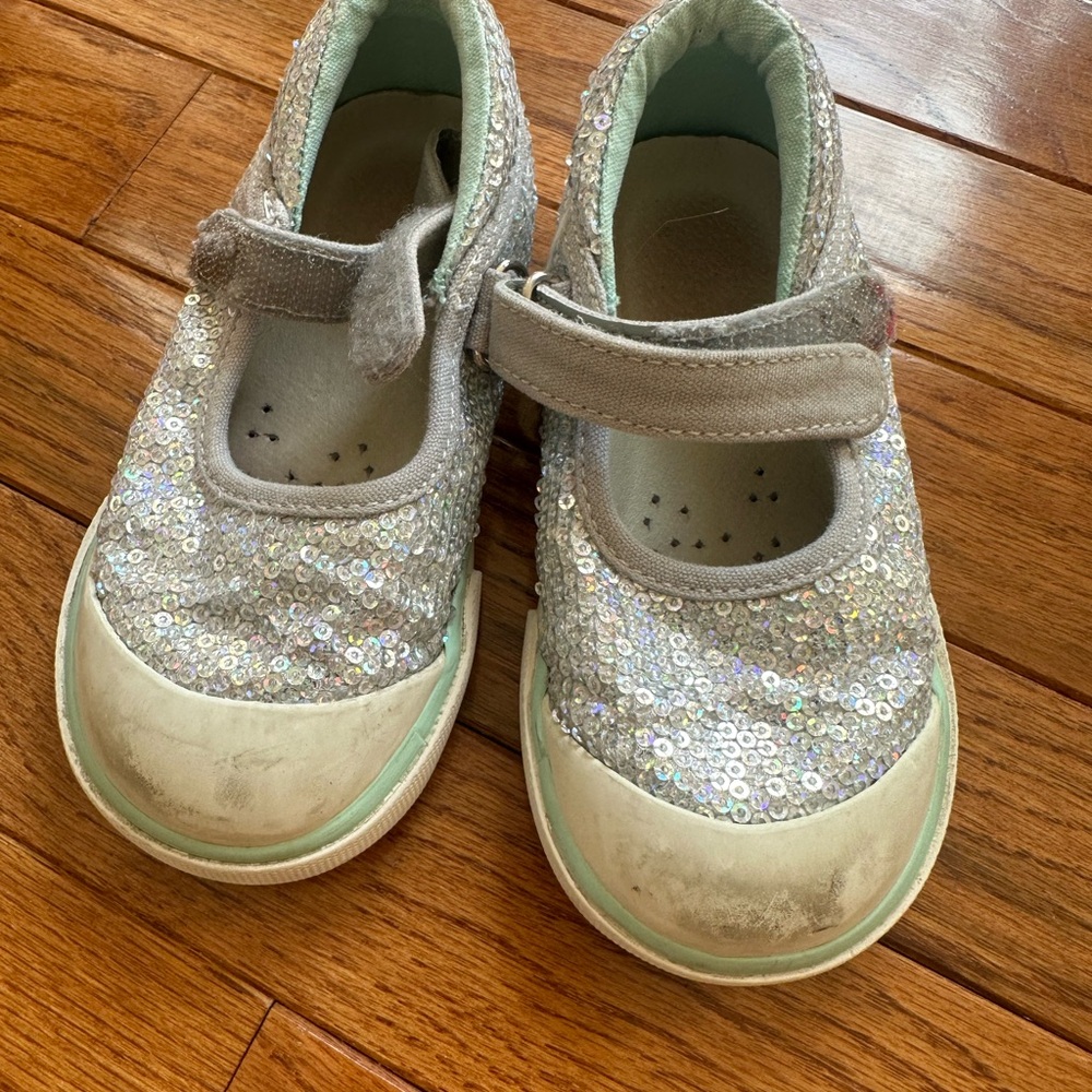 See Kai Run Silver and Blue Dress Shoes with Velcro Strap